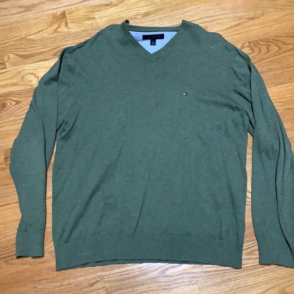 Tommy Hilfiger sweater